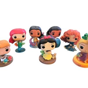 Funko Yellow and Red Action Figures Playset